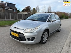 Citroën C4 - 1.6 VTi Anniversaire *Airco* Trekhaak* Regen sensor*Cruise* Boekjes aanwezig