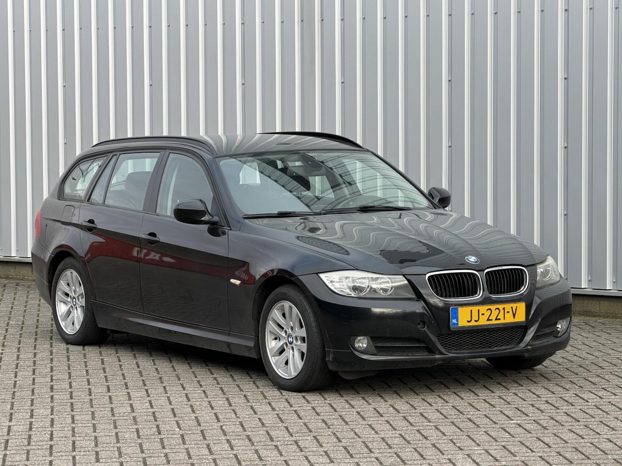 BMW 3-serie Touring - 318i motorschade - AutoWereld.nl