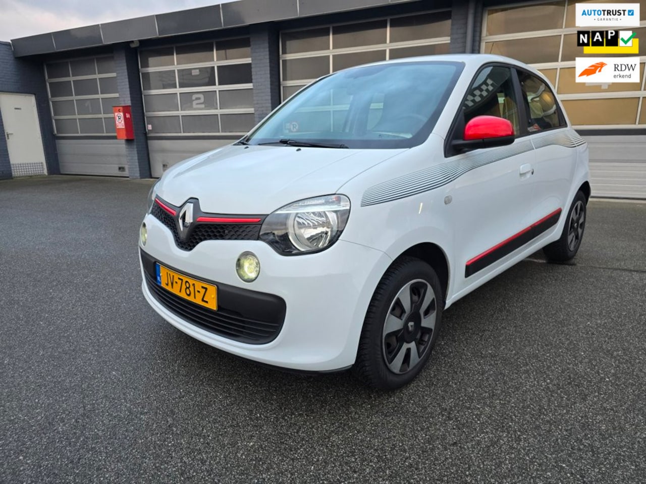 Renault Twingo - 1.0 SCe Collection Beste Prijs Garantie! - AutoWereld.nl