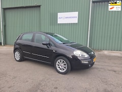 Fiat Punto Evo - 1.4 Dynamic -5 DEURS - LEER - AIRCO - CENTRALE DEURVEGRENDELING