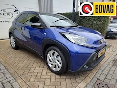 Toyota Aygo X - 1.0 VVT-i MT Pulse Camera Carplay-Navi Two-Tone Stoelverwarming Airco