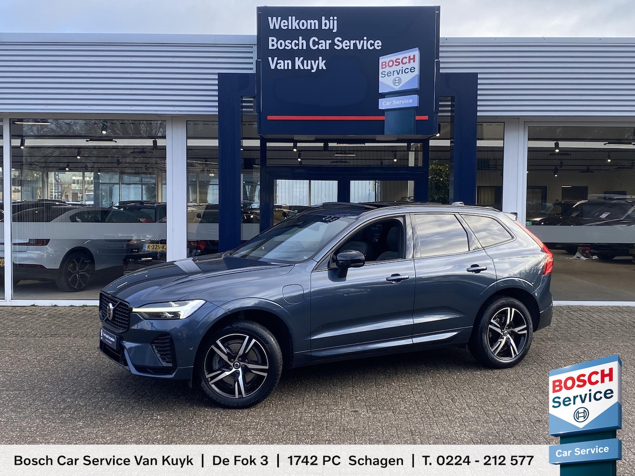 Volvo XC60 - 2.0 T8 Plug-in hybrid AWD R-Design / Automaat / NL-Auto / Dealer-Onderhouden / Stoel- en S - AutoWereld.nl