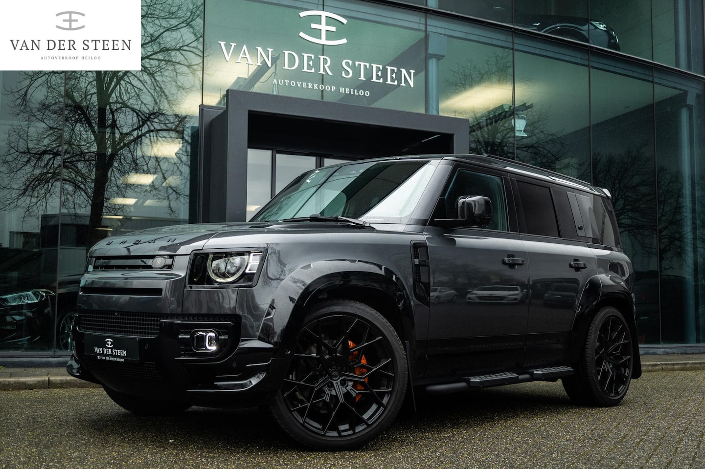 Land Rover Defender 110 - 2.0 P300e 110 X Urban | Widetrack | BTW - AutoWereld.nl