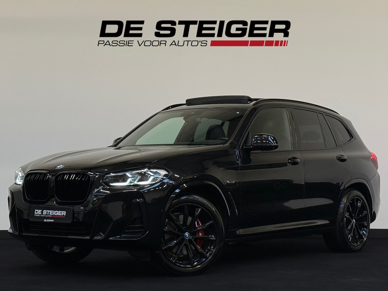 BMW X3 - XDrive30e M Sport High Executive M Stoelen Pano Headup 292 PK - AutoWereld.nl