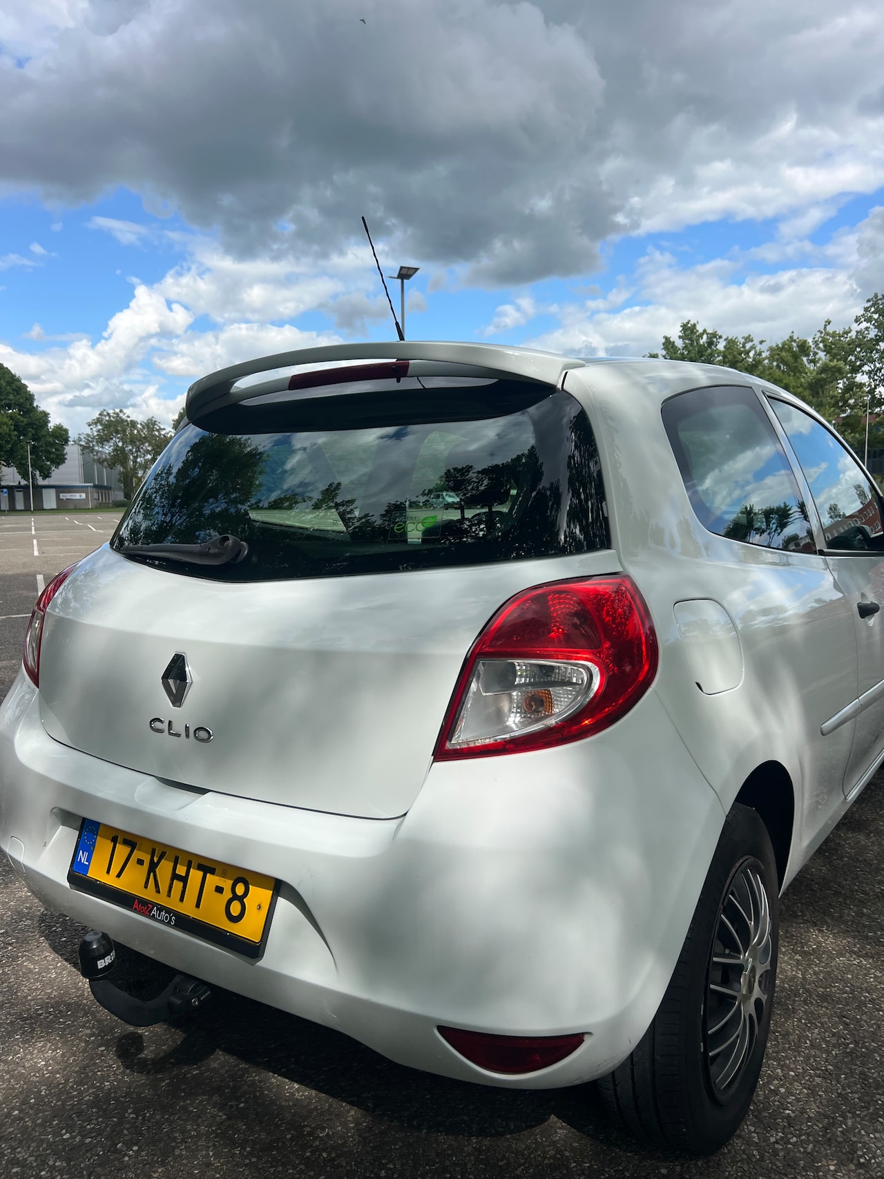 Renault Clio - 1.2 Special Line - AutoWereld.nl