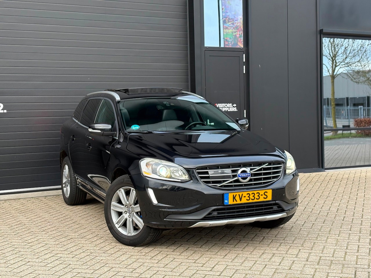 Volvo XC60 - 2.0 D4 Ocean Race (bj 2014) PANO|LEER|BLIS|AUT|XENON|ACC|VOL!! - AutoWereld.nl