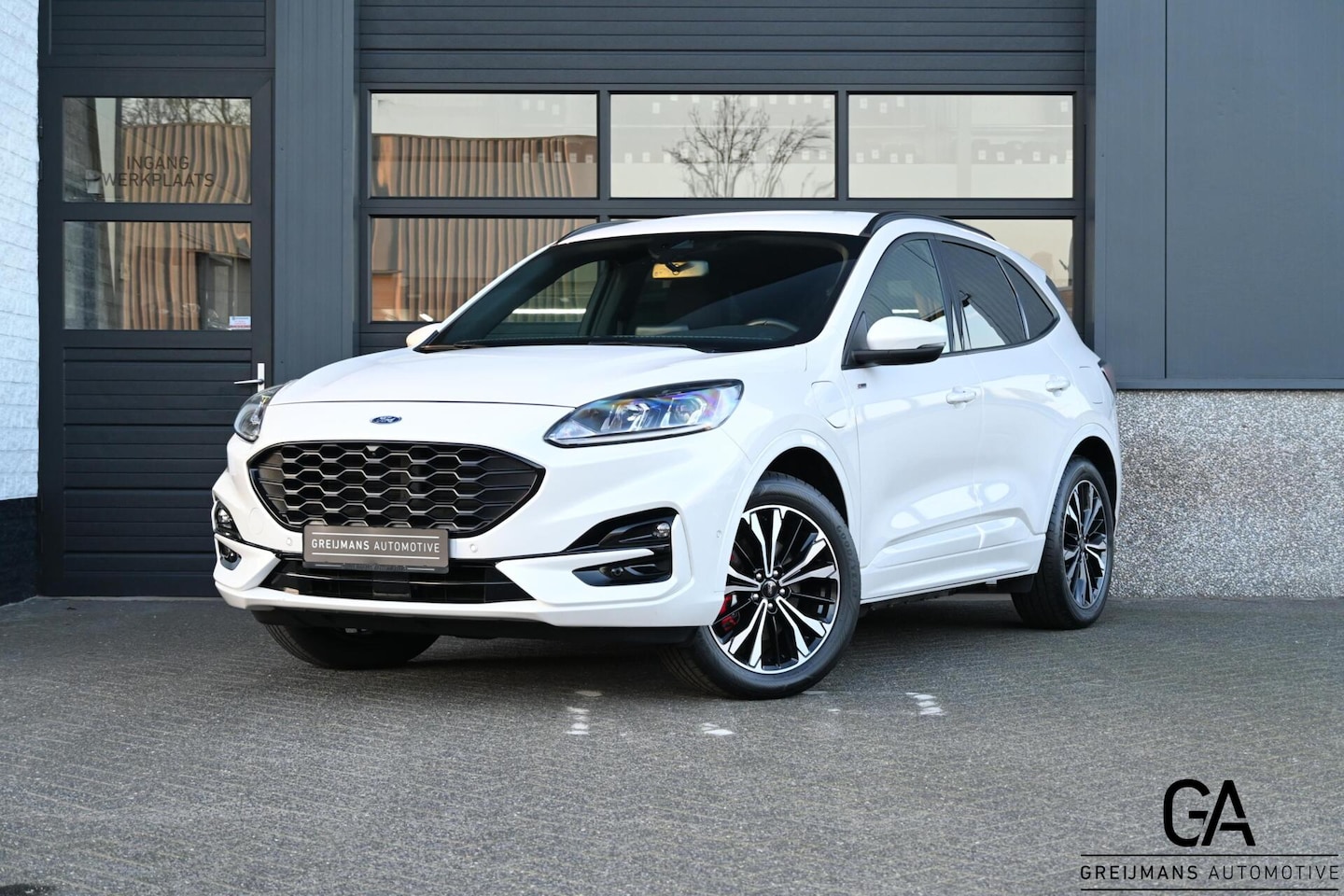 Ford Kuga - 2.5 PHEV ST-Line X|parelmoer wit|Carplay|Winterpakket - AutoWereld.nl