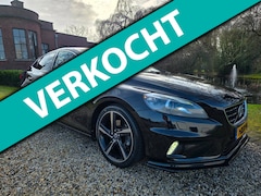 Volvo V40 - 1.6 T3 R-Design AIRCO/cruise