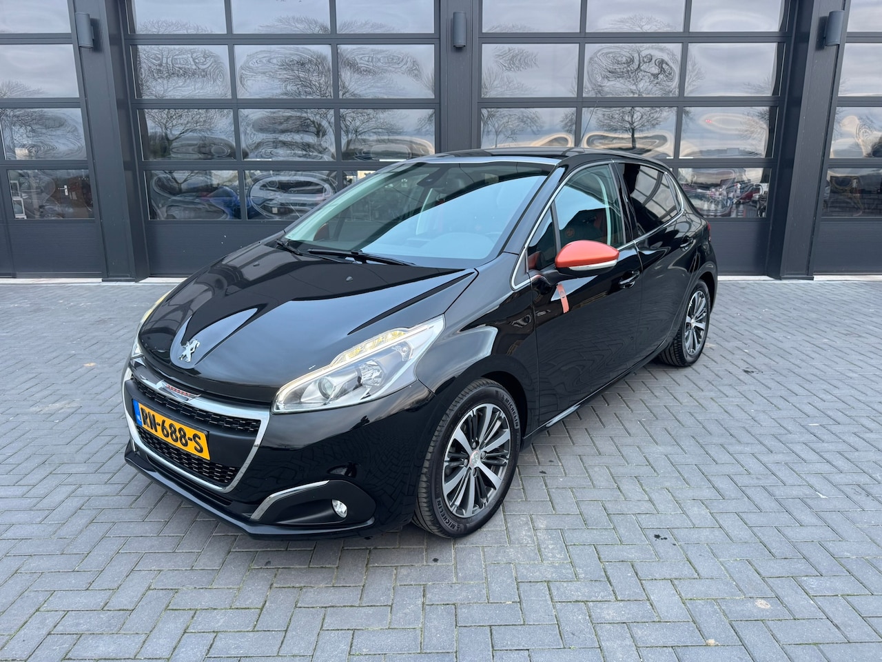 Peugeot 208 - 1.2 THP Roland Garros / Carplay - AutoWereld.nl