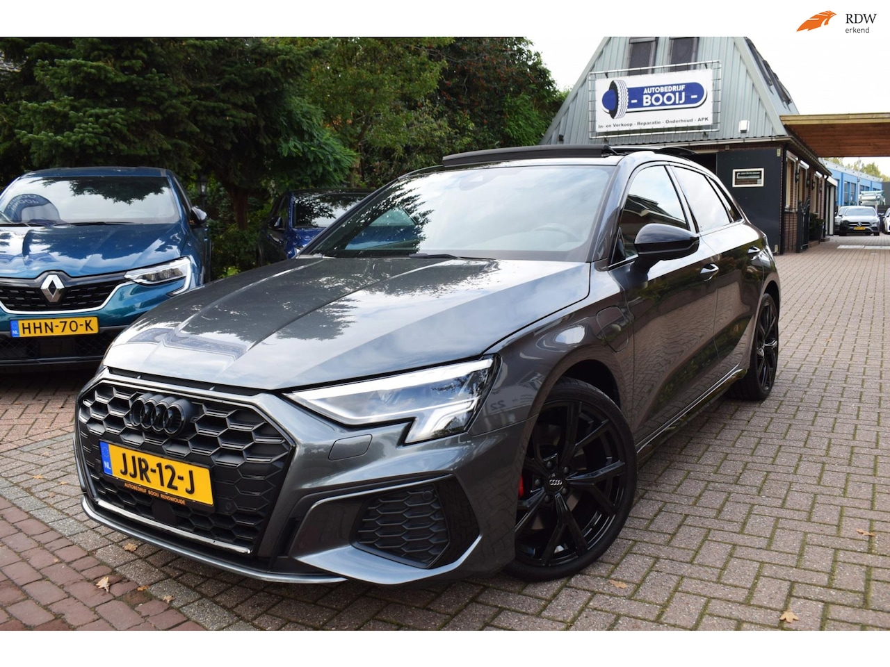 Audi A3 Sportback - 45 TFSI e S LINE edition Competition AUTOM/PANO DAK/ADAP CRUISE/MATRIX/NAVI/CAMERA/CARPLAY - AutoWereld.nl