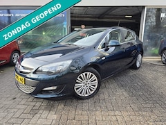 Opel Astra - 1.4 Turbo Blitz | 2E EIGENAAR | 12MND GARANTIE | AIRCO | CRUISE | TREKHAAK | LMV