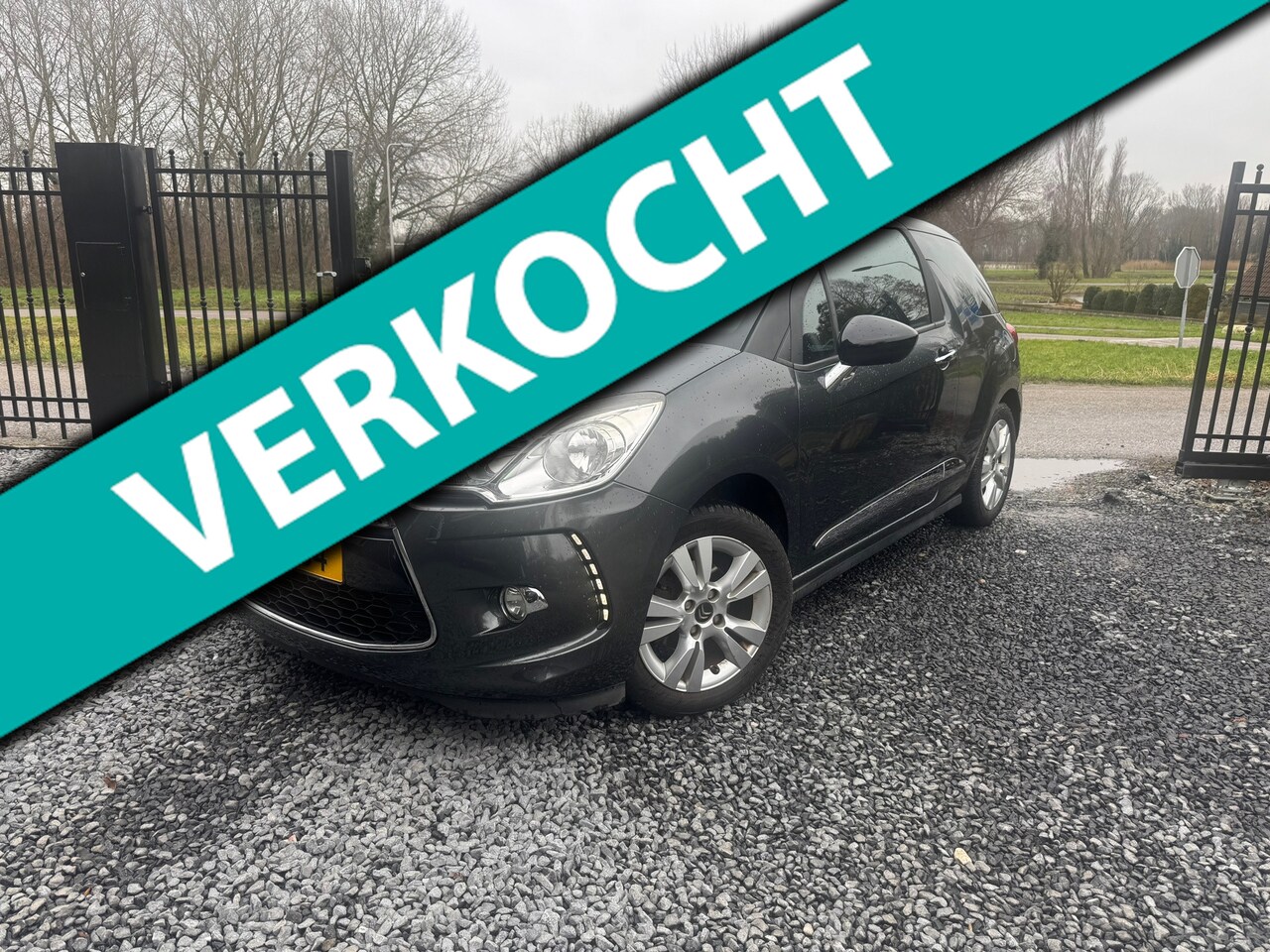 Citroën DS3 - 1.6 VTi So Chic / Automaat / parkeer sensoren / Bovag onderhouden / - AutoWereld.nl