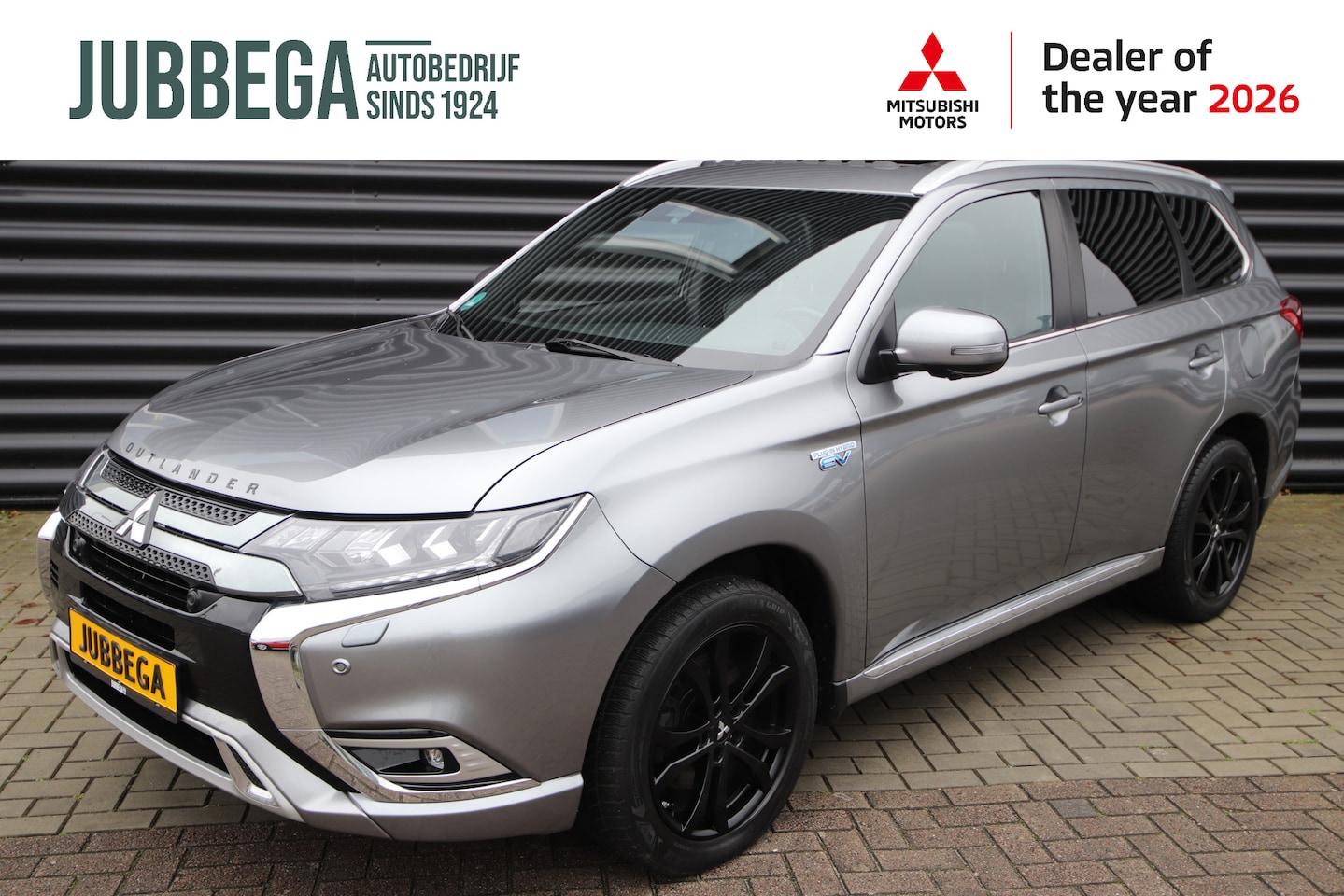 Mitsubishi Outlander - 2.4 PHEV Instyle Opendak, Adaptive cr, Trekhaak, Leder, Dealer O.H. - AutoWereld.nl
