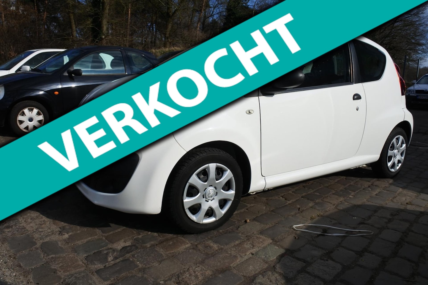 Peugeot 107 - 1.0 Access Accent airco apk 3-1-2026 - AutoWereld.nl