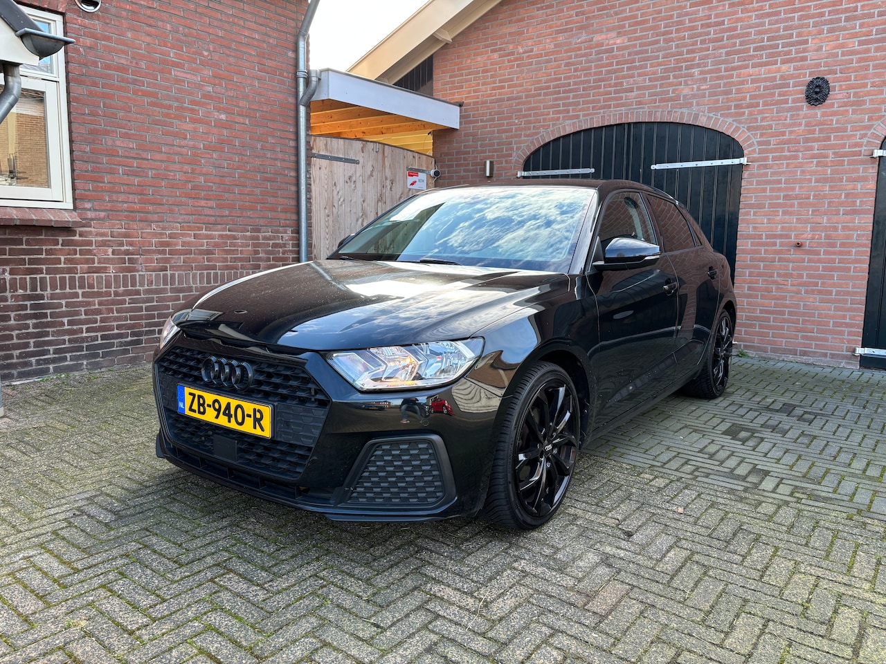 Audi A1 Sportback - 30 TFSI S Line Automaat 18”LM S Line Airco - AutoWereld.nl