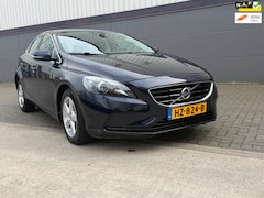 Volvo V40 - 2.0 D2 Ocean Race Business NAV/LEDR/STOELVERWARMING/EURO 6/120 pk