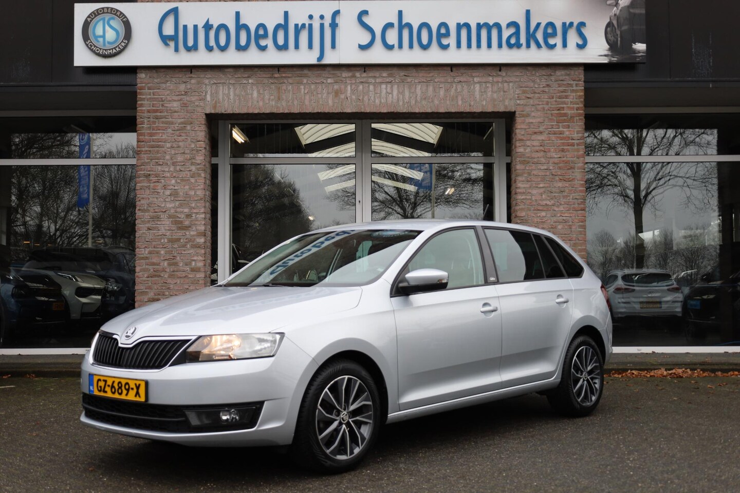 Skoda Rapid Spaceback - 1.2 TSI Greentech Edition TREKHAAK STOELVERW. CRUISE CLIMA NAVI PDC LMV NAP - AutoWereld.nl