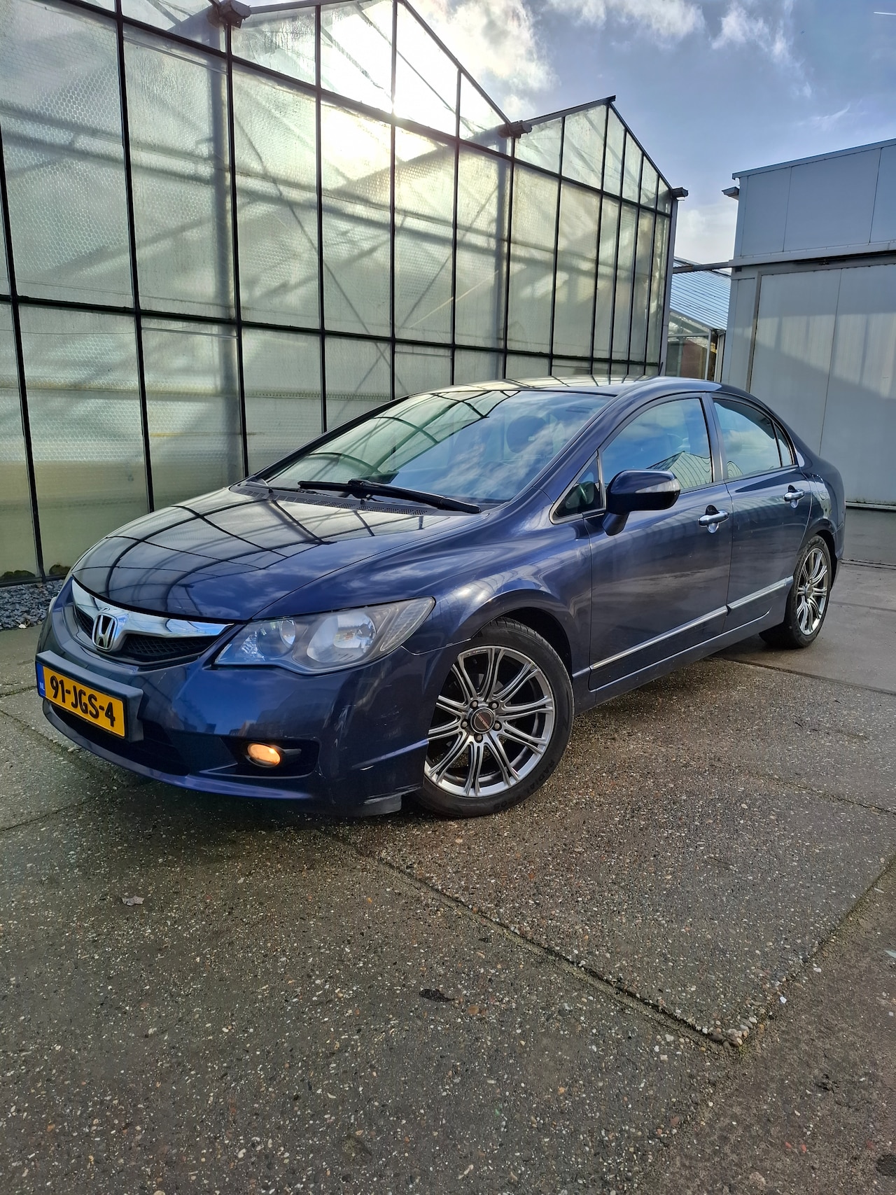 Honda Civic - 1.3 Hybrid NAP/stoelverw/17'' LMV/parkeersen/NAV/Carplay/Android/Camera - AutoWereld.nl