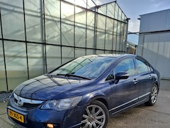 Honda Civic - 1.3 Hybrid NAP/stoelverw/17'' LMV/parkeersen/NAV/Carplay/Android/Camera