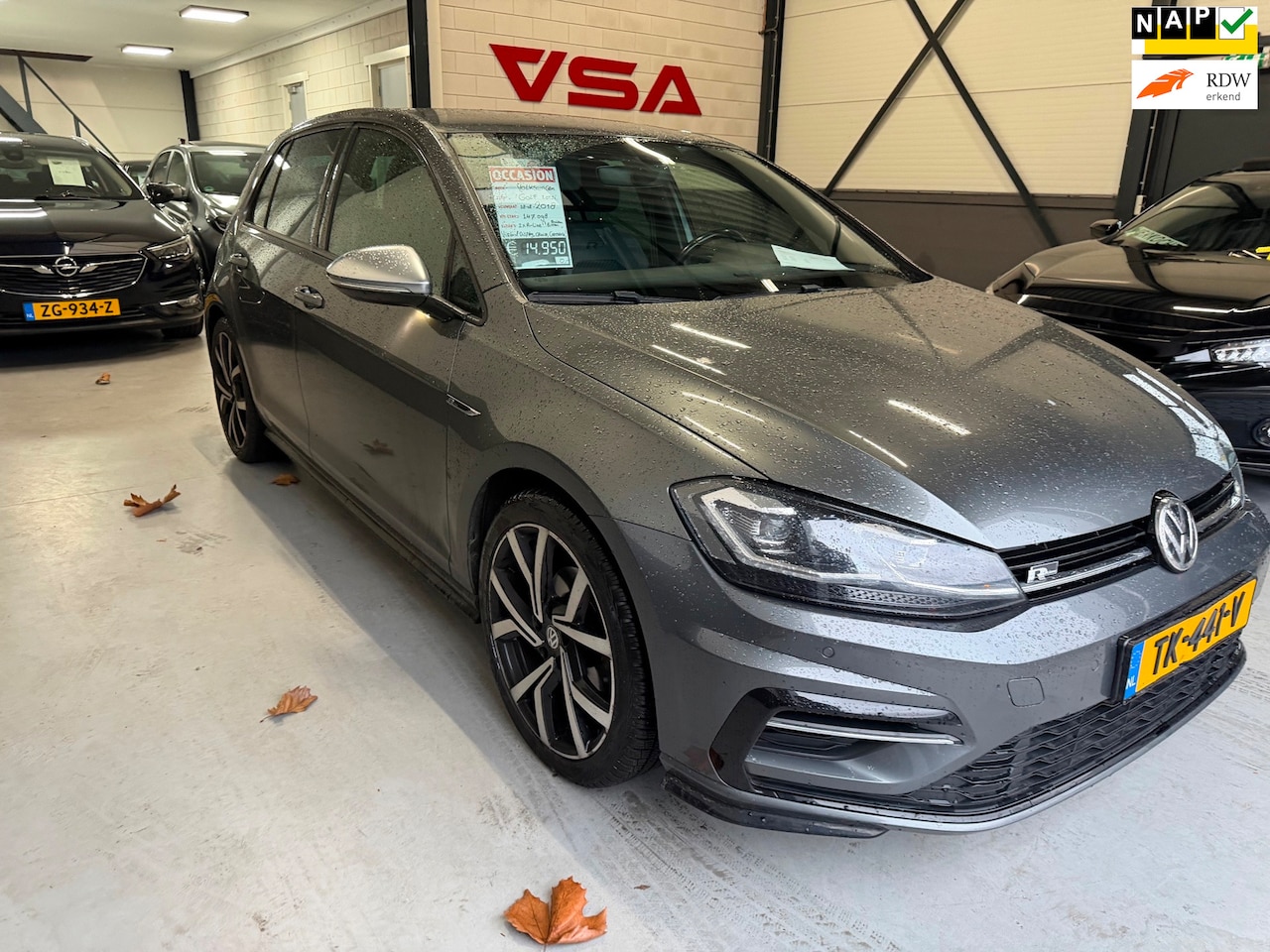 Volkswagen Golf - 1.0 TSI Highline Business R|Virtual|Adaptive Cruise|Camera|Carplay|buiten en binnen 2xR|Hu - AutoWereld.nl