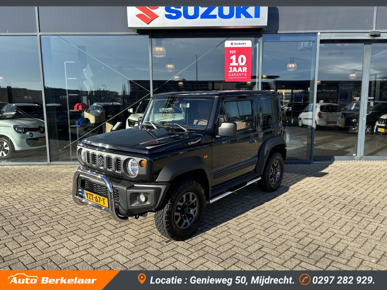 Suzuki Jimny - 1.5 Professional | NL-Auto | Bullbar | Sidebars | Lederen bekleding | Apple CarPlay & Andr - AutoWereld.nl