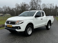 Mitsubishi L 200 - 2.4 DI-D Club Cab Invite