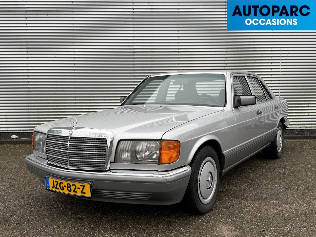 Mercedes-Benz 300-serie - 300SE DEZE MOOIE 300SE IS VOORZIEN VAN O.A. AUTOMAAT, AIRCO, WEGENBELASTINGVRIJ, INTERIEUR - AutoWereld.nl