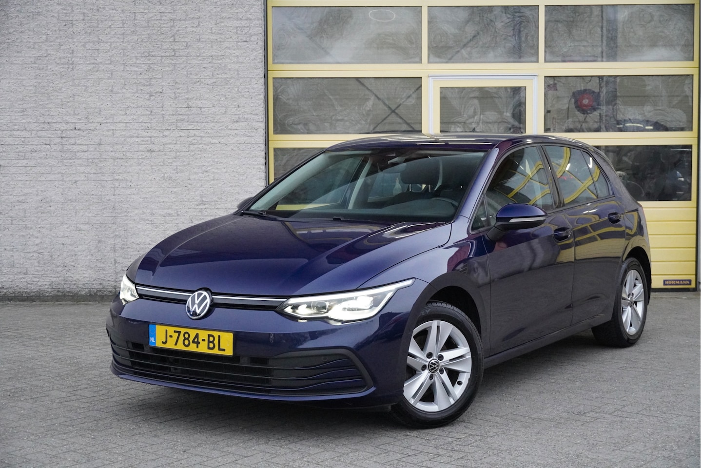 Volkswagen Golf - 1.5 TSI 5drs Life Business BJ2020 Lmv 16" | Led V+A | Pdc | Navi | Keyless entry | Achteru - AutoWereld.nl