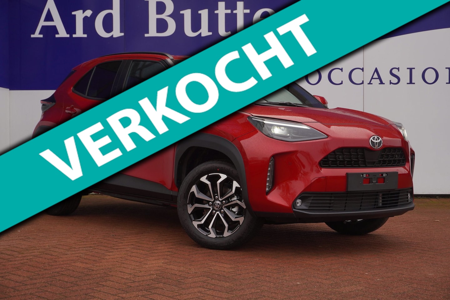 Toyota Yaris Cross - 1.5 Hybrid 130 Dynamic / stoel&stuurverw/Comfortpack / NIEUW / Emotional Red premium metal - AutoWereld.nl