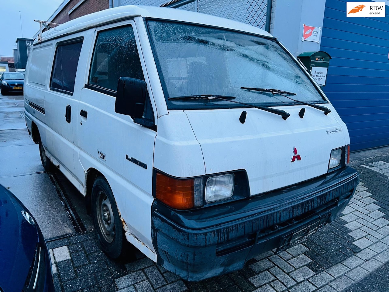 Mitsubishi L 300 - 2.5 D L 244 2.5 D L 244 - AutoWereld.nl
