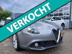 Alfa Romeo Giulietta - 1.4 Turbo - Navigatie - PDC