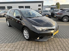 Toyota Auris - 1.8 Hybrid Trend panorama dak camera