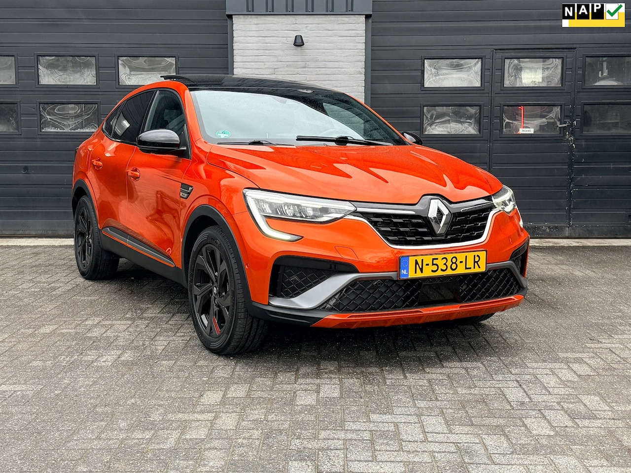 Renault Arkana - 1.6 E-Tech Hybrid 145 R.S. Line, Pano Dak, Trekhaak, Vol! - AutoWereld.nl