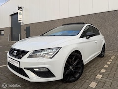 SEAT Leon - 1.5 TSI FR uitvoering | Pano | Xenon | Beats-audio