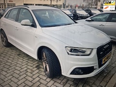 Audi Q3 - 2.0 TFSI quattro S-line XENON/leer/AIRCO/cruise
