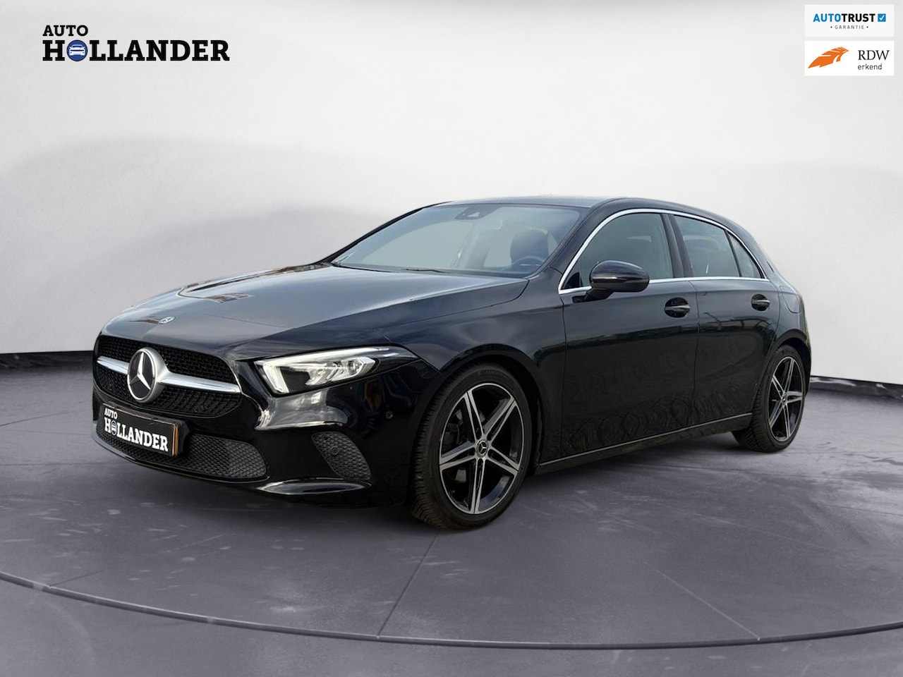 Mercedes-Benz A-klasse - 180 Business Solution AMG. LEDER/VOL LED/CAMERA/WIDESCREEN/ST VERW - AutoWereld.nl