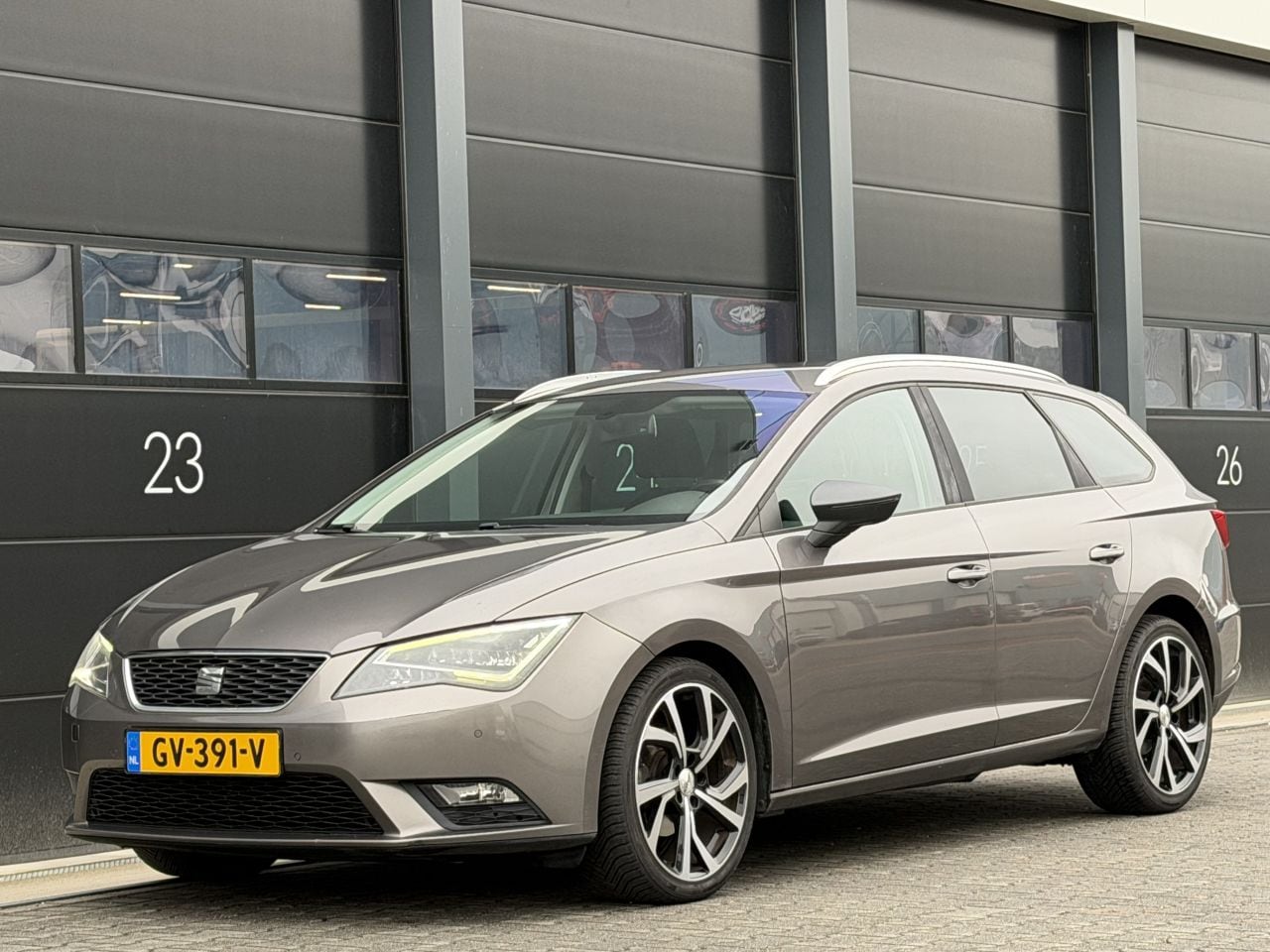 SEAT Leon ST - 1.6 TDI Camera Xenon EURO-6 - AutoWereld.nl