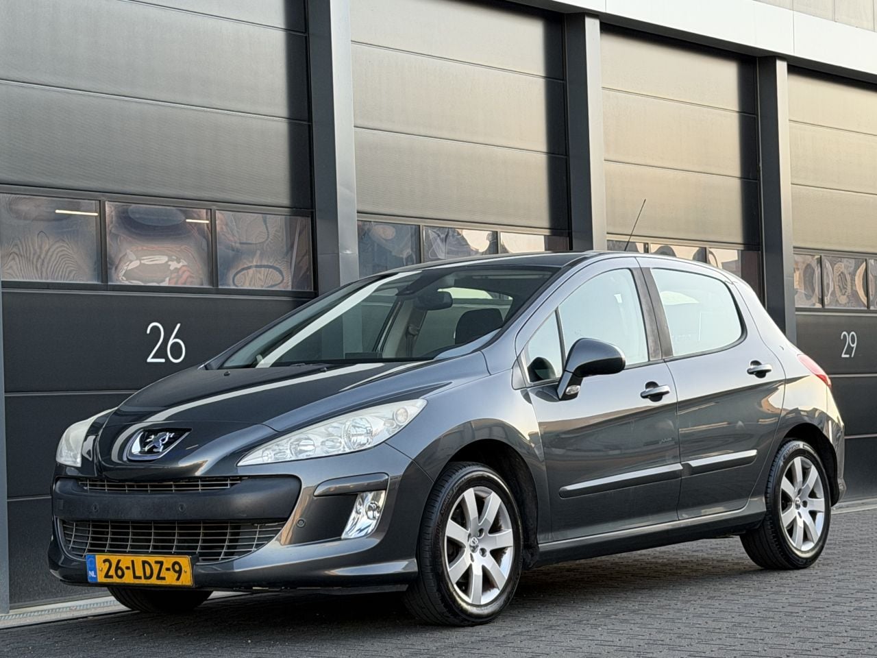Peugeot 308 - 1.6 VTi Blue Lease Executive Navi Clima - AutoWereld.nl