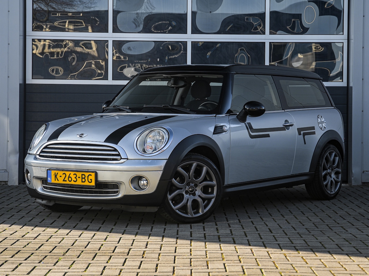 MINI Clubman - Mini 1.6 Cooper | Airco | 17'' velgen | Nette auto - AutoWereld.nl