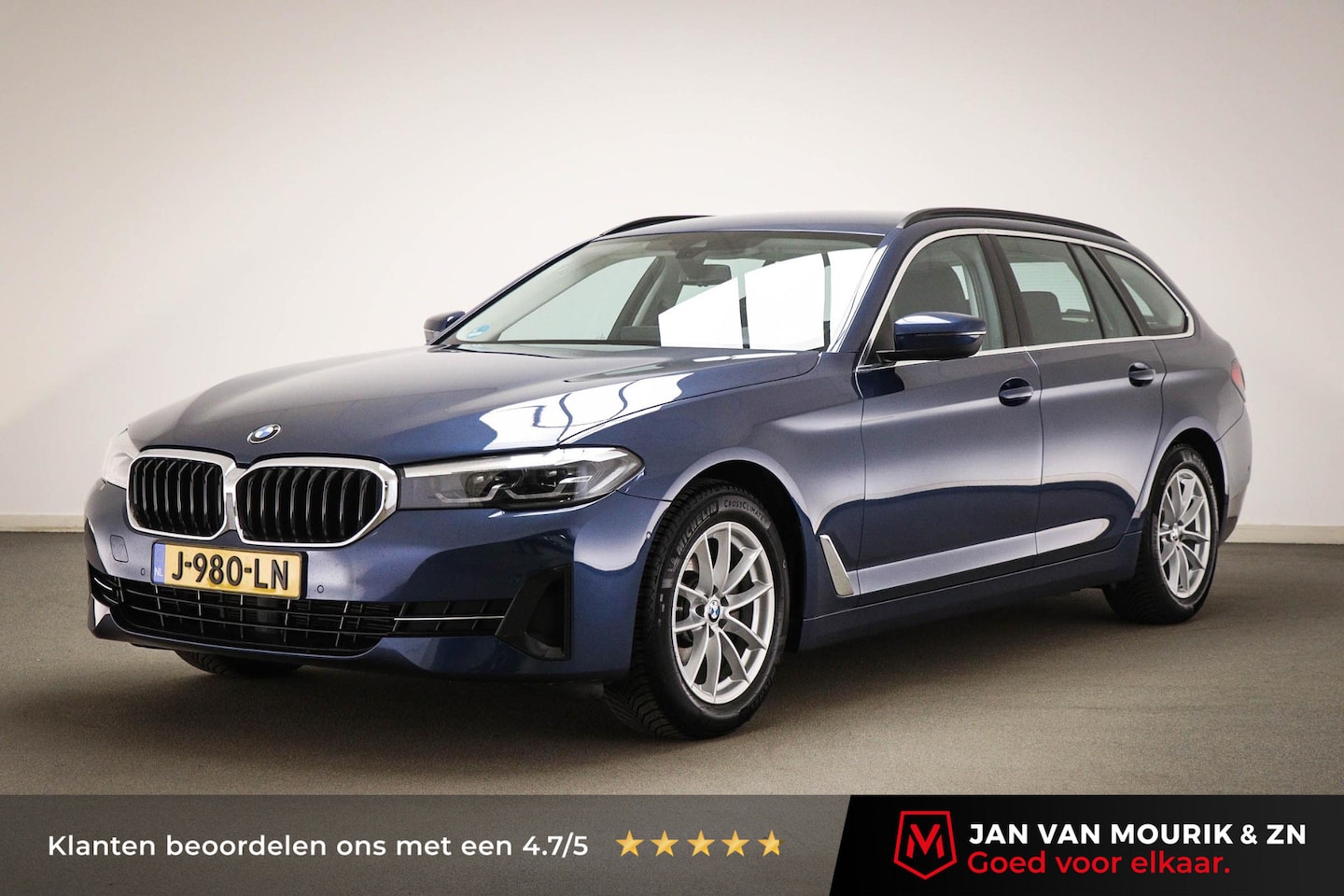 BMW 5-serie Touring - 520i High Executive Edition | AUDIO MEDIA / SAFETY / PARKING- PACK | DAB | APPLELE | CAMER - AutoWereld.nl
