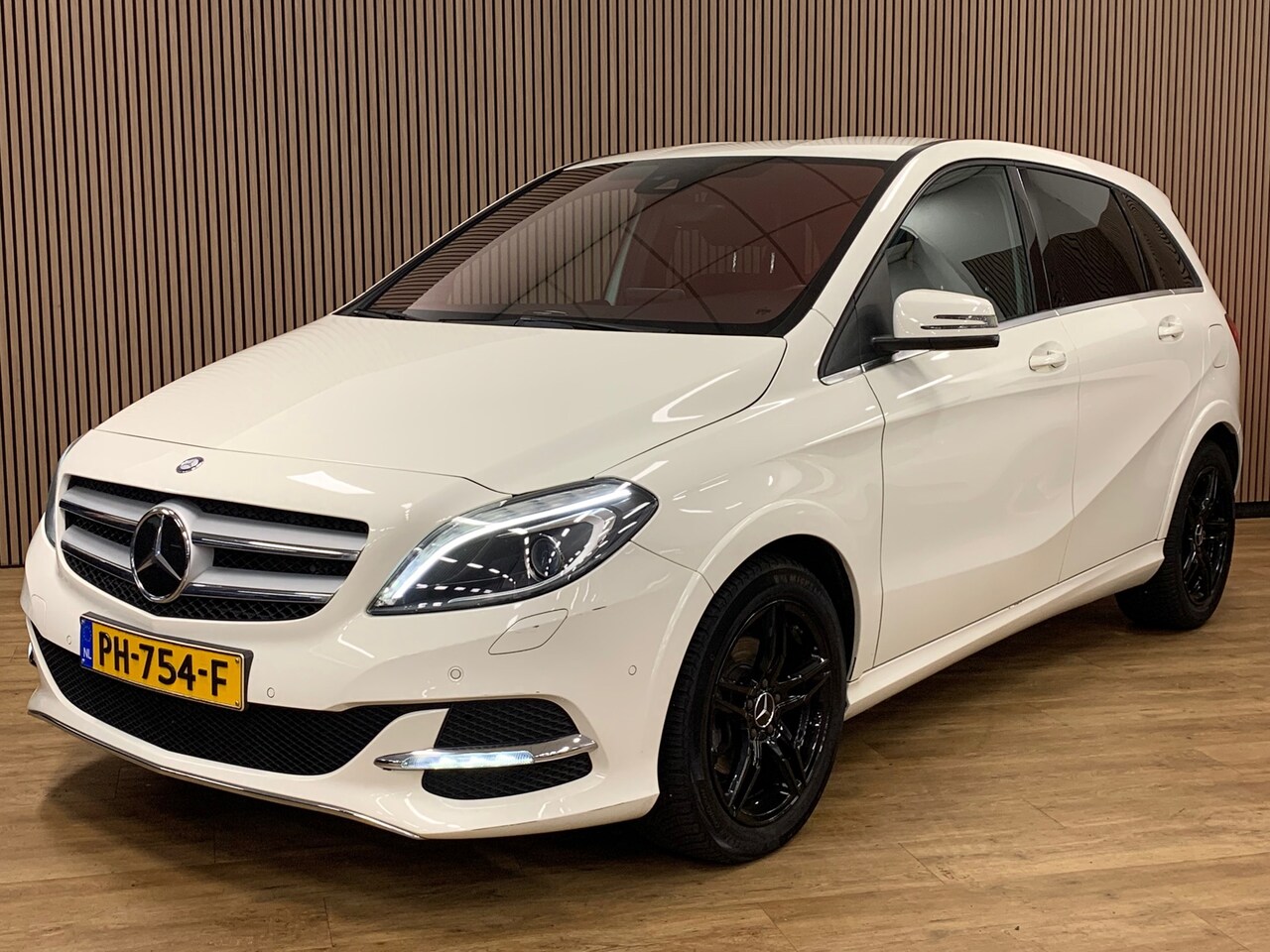 Mercedes-Benz B-klasse - 250 e Lease Edition|66000KM|Navigatie|Climate Control| - AutoWereld.nl