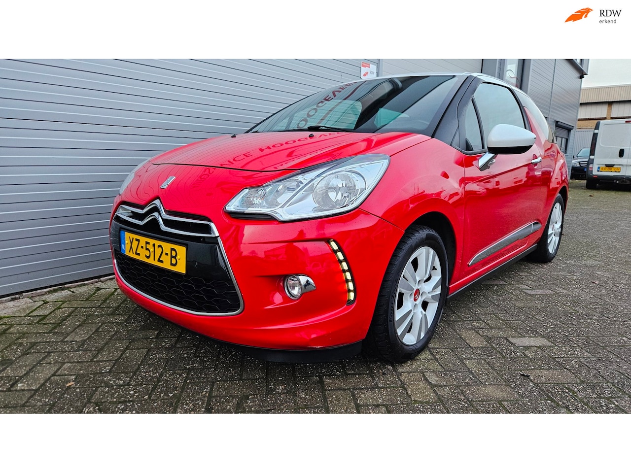 Citroën DS3 - 1.2 VTi So Chic | Apk 01-2027 - AutoWereld.nl