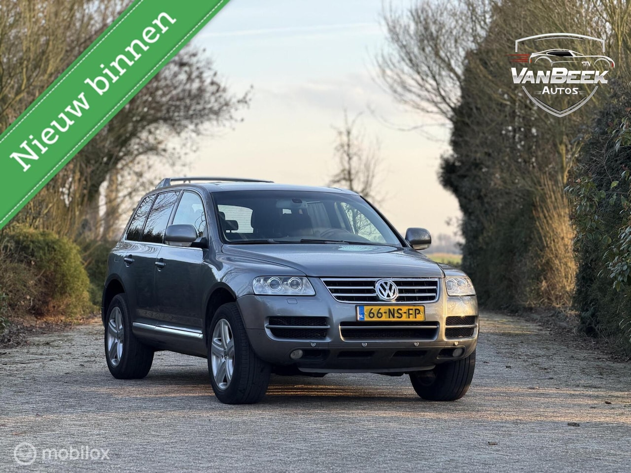 Volkswagen Touareg - 4.2 V8 4.2 V8 Nieuwe apk - AutoWereld.nl