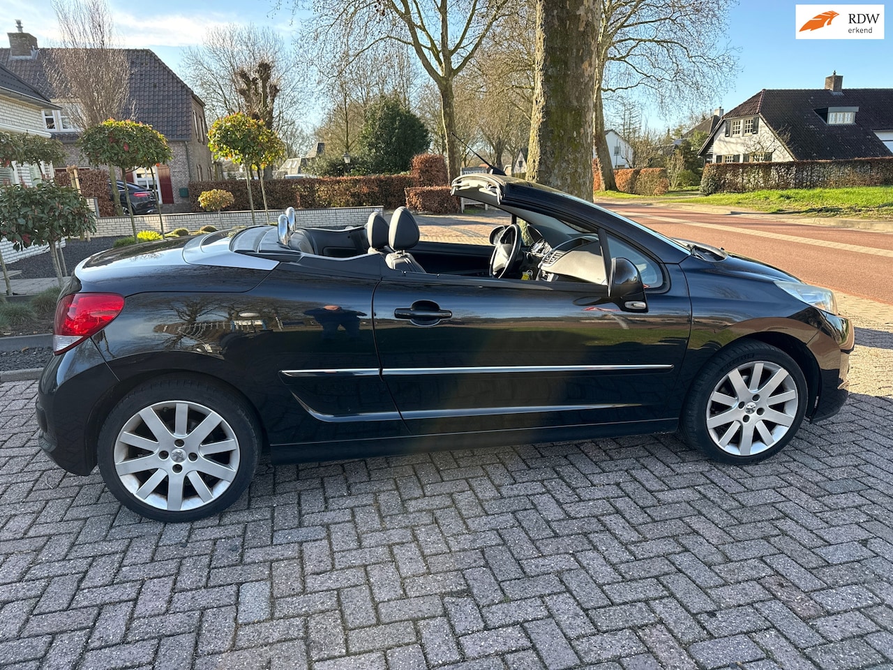 Peugeot 207 CC - 1.6 VTi Griffe 1.6 VTi Griffe - AutoWereld.nl
