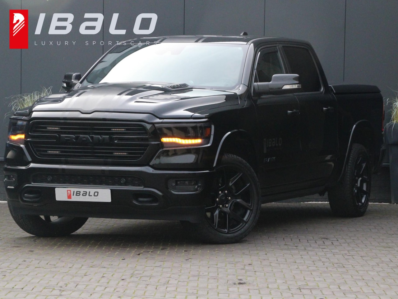 Dodge Ram 1500 - 5.7 V8 4x4 Crew Cab Laramie 5.7 V8 4x4 Crew Cab Laramie G/T - AutoWereld.nl