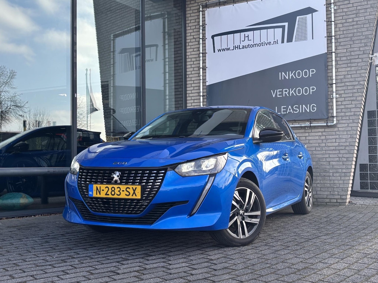 Peugeot 208 - 1.2 Allure*AUTOM.*ECC*CRUISE*NAVI*HAAK*CAM*CARPLAY - AutoWereld.nl