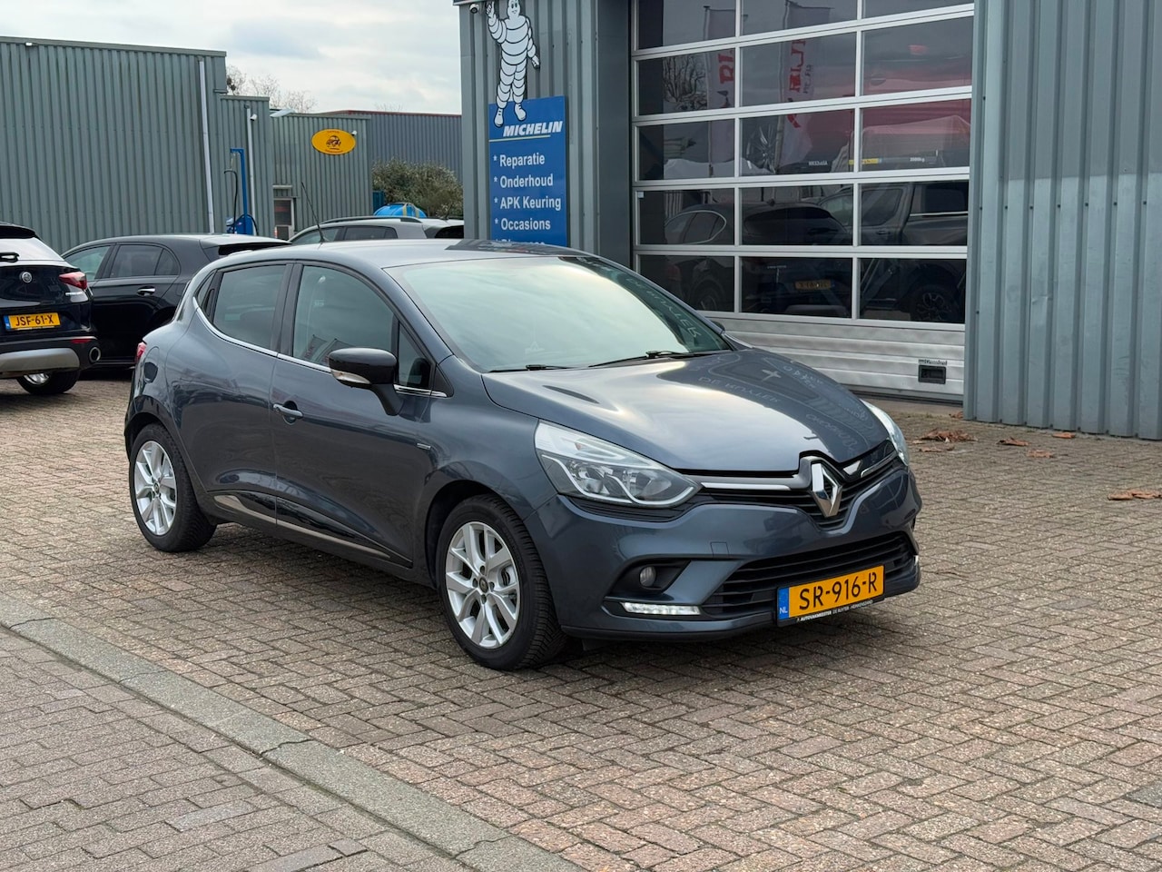 Renault Clio - 0.9 TCe Limited 0.9 TCe Limited - AutoWereld.nl