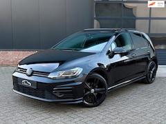 Volkswagen Golf - 1.5 TSI R-Line 150pk Pano/Virtual/standkachel/18inch