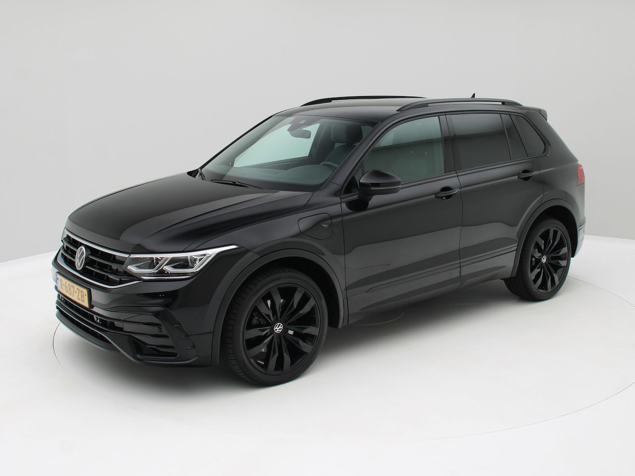 Volkswagen Tiguan - 1.4 TSI eHybrid R-Line Business+ 245pk Black Style - AutoWereld.nl