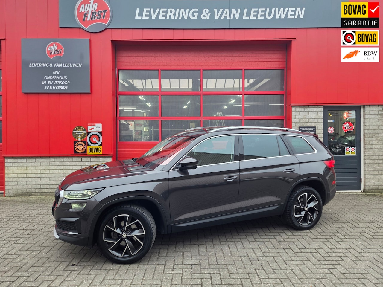 Skoda Kodiaq - 1.5 TSI Business Edition Plus 7p. Automaat Panoramadak/ Elek. verst. stoel/ Navigatie/ Rij - AutoWereld.nl